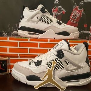 Nike Air Jordan 4 Retro Military Black White Gray 408452-111